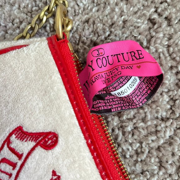 SOLD 🚫 Juicy Couture: White Cherry Baguette Bag - Picture 7 of 8